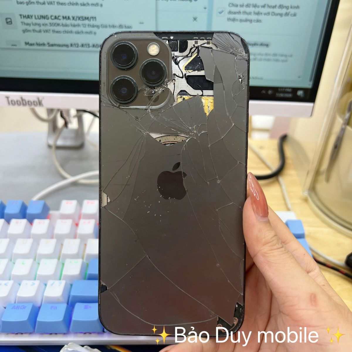 Thay lưng iPhone 12 Pro Max Cần Thơ